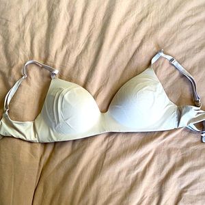 No wire VS nude bra